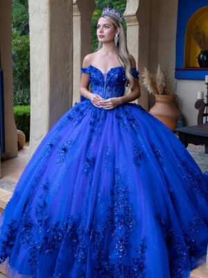 Vestido de quinceañera GL3521 de GLS by Gloria con falda amplia de tul azul y flores en 3D